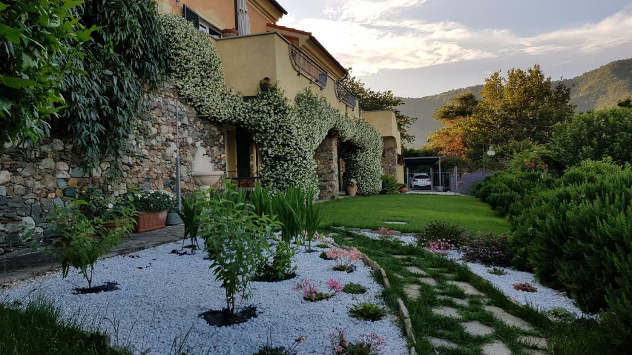 Villa Claudia Quiliano Exterior photo